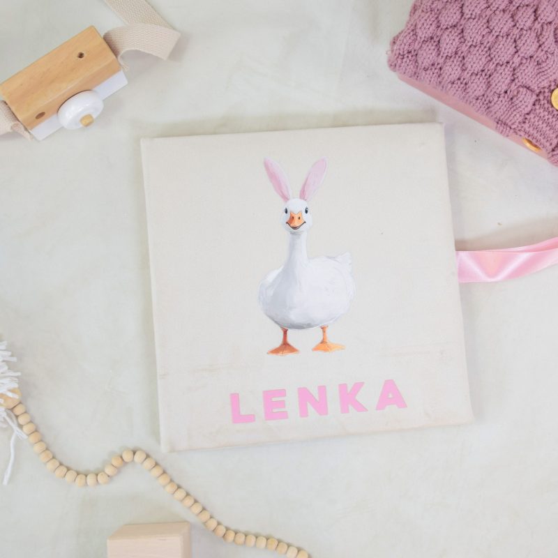 Welurowy album na zdjęcia ,, Mała Gąska ''