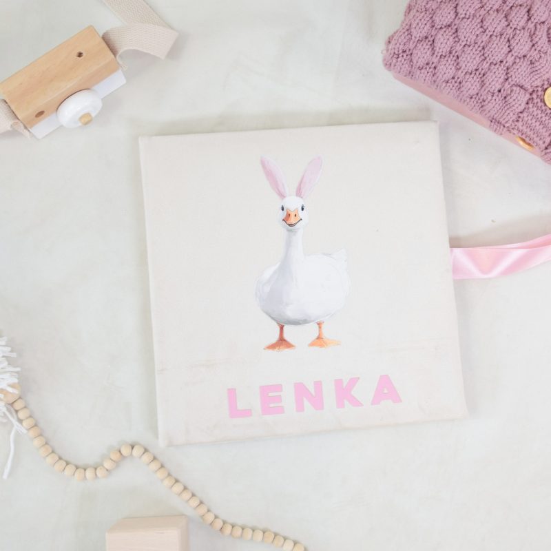 Welurowy album na zdjęcia ,, Mała Gąska ''