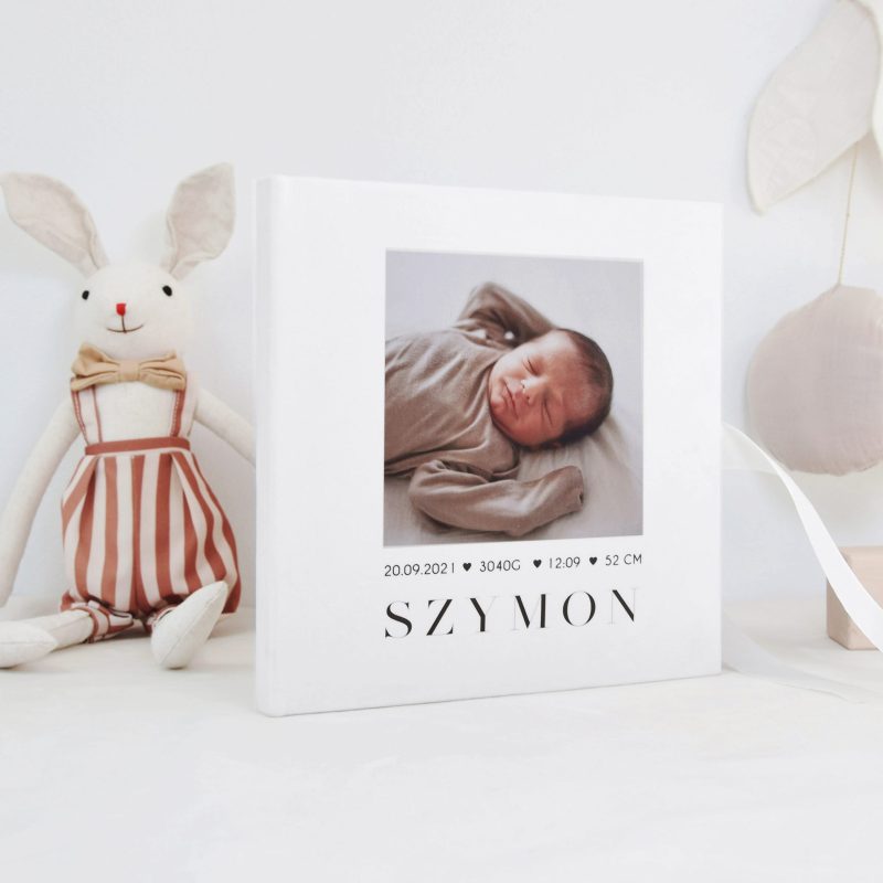 Welurowy album na zdjęcia czarne karty + Twoje zdjęcie ,, Każda chwila ''