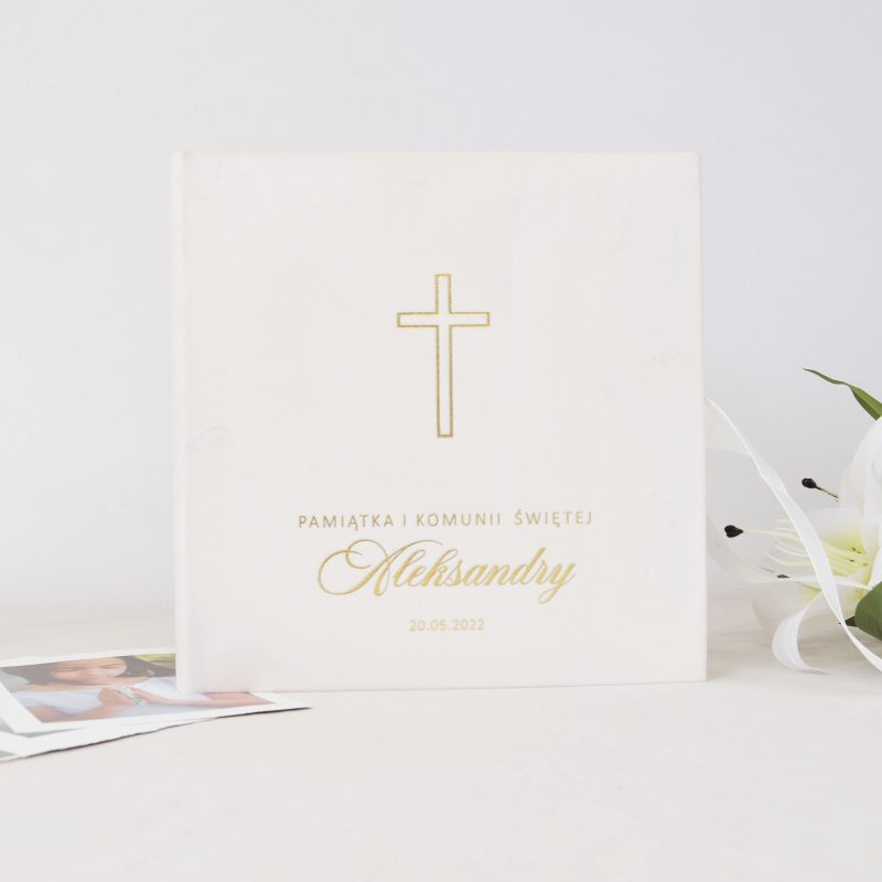 Welurowy album komunijny ,, Anielska Czystość''