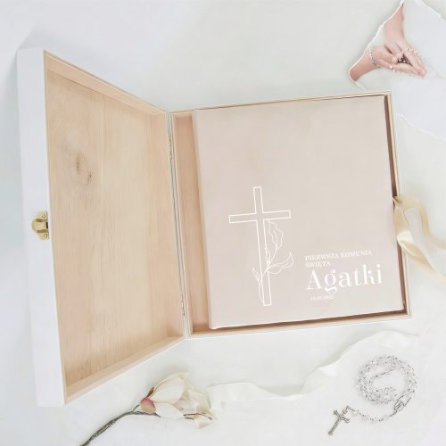 Zestaw komunijny „Dotyk Bieli” - album na zdjęcia + pudełko