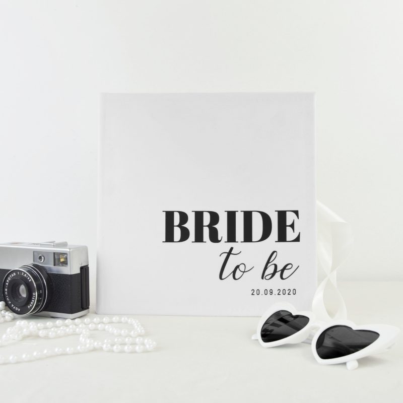 Welurowy album WIECZÓR PANIEŃSKI COCO CHANEL ,,Bride to Be ''