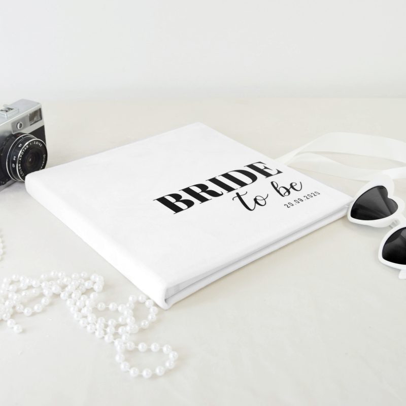 Welurowy album WIECZÓR PANIEŃSKI COCO CHANEL ,,Bride to Be ''