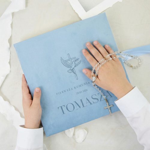 Album na Pierwszą Komunię „Skrzydła Wiary”